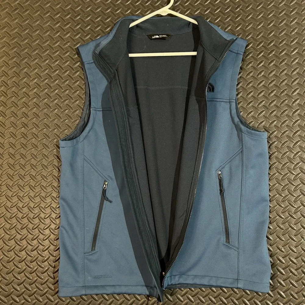The North Face Blue Full Zip Lightweight Zipper Pocket Vest Men's Size Large‎